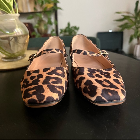 Franco Sarto Square Toe Mary Jane Flats - Picture 5 of 8